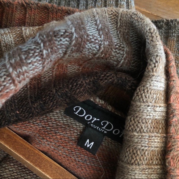 {Dor Dor Couture} Pullover Sweater/Wrap - Picture 4 of 6